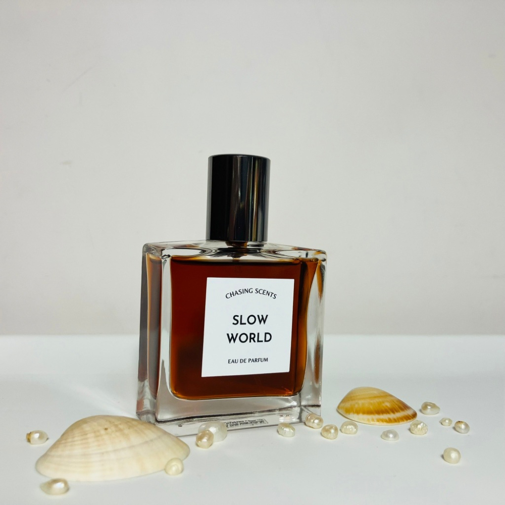 Chasing Scents Slow World EDP - hương thơm tĩnh lặng, bình yên với sự chậm rãi và tinh tế trong từng nốt hương