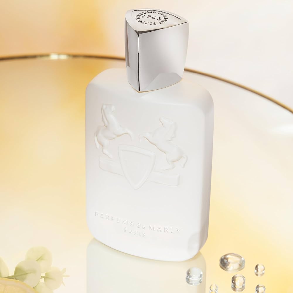 Thiết kế của Parfums de Marly Galloway EDP gây ấn tượng mạnh mẽ bởi vẻ ngoài sang trọng và tối giản