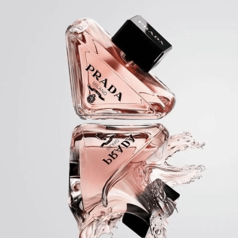 Prada Paradoxe nổi bật với hương thơm đa chiều và thiết kế tinh tế