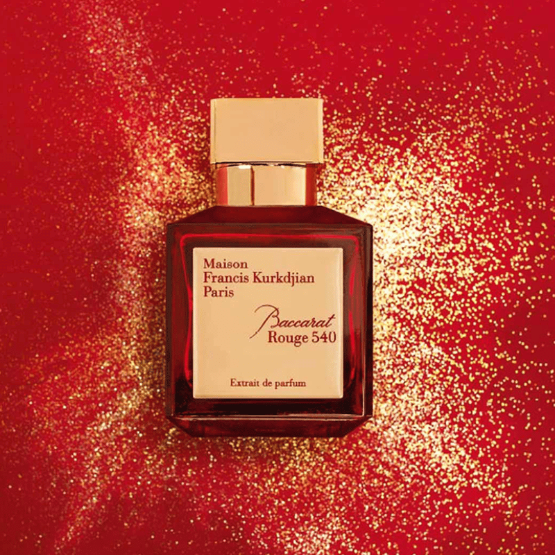  Baccarat Rouge 540 Extrait - biểu tượng sang trọng với hương hoa cỏ phương Đông, mạnh mẽ và quyến rũ.