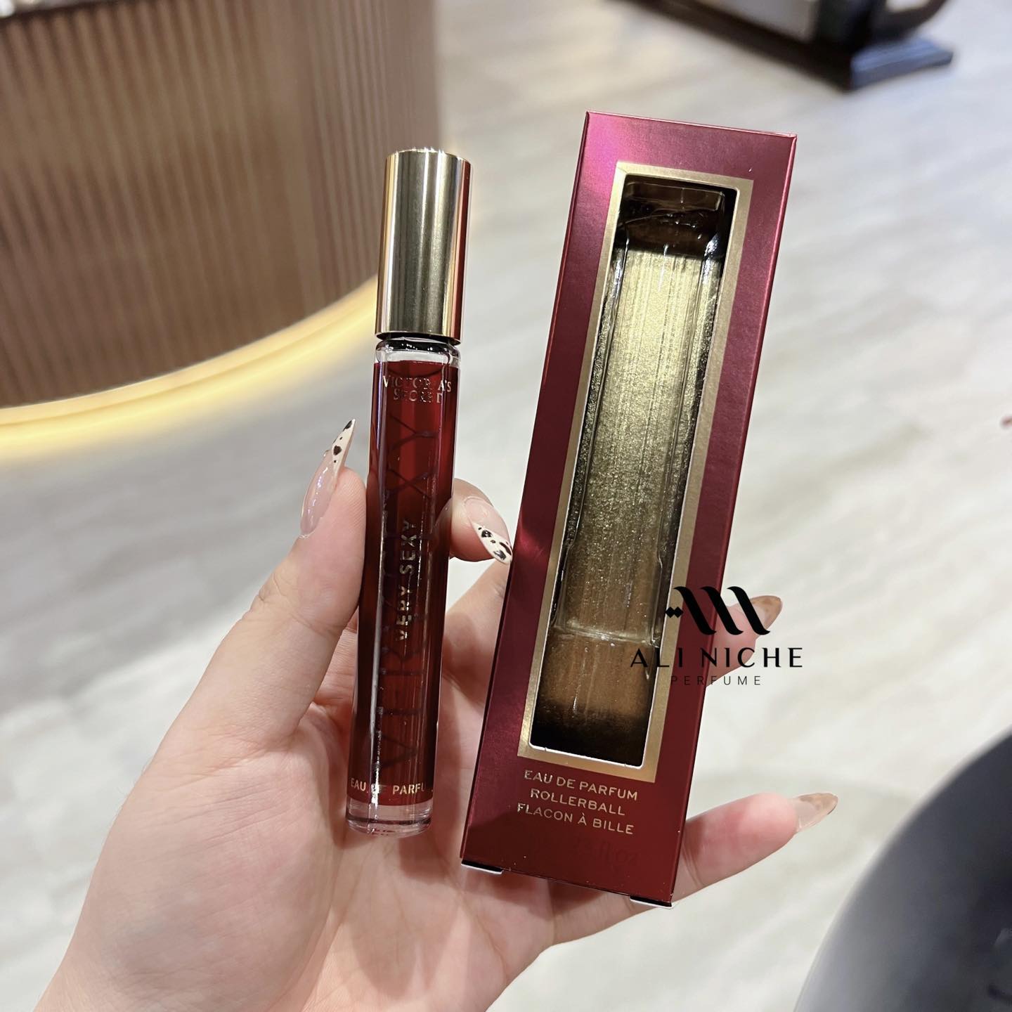 Thumb Nước Hoa Mini Dạng lăn Victoria Secret Very Sexy Eau De Parfum Rollerball 7ml