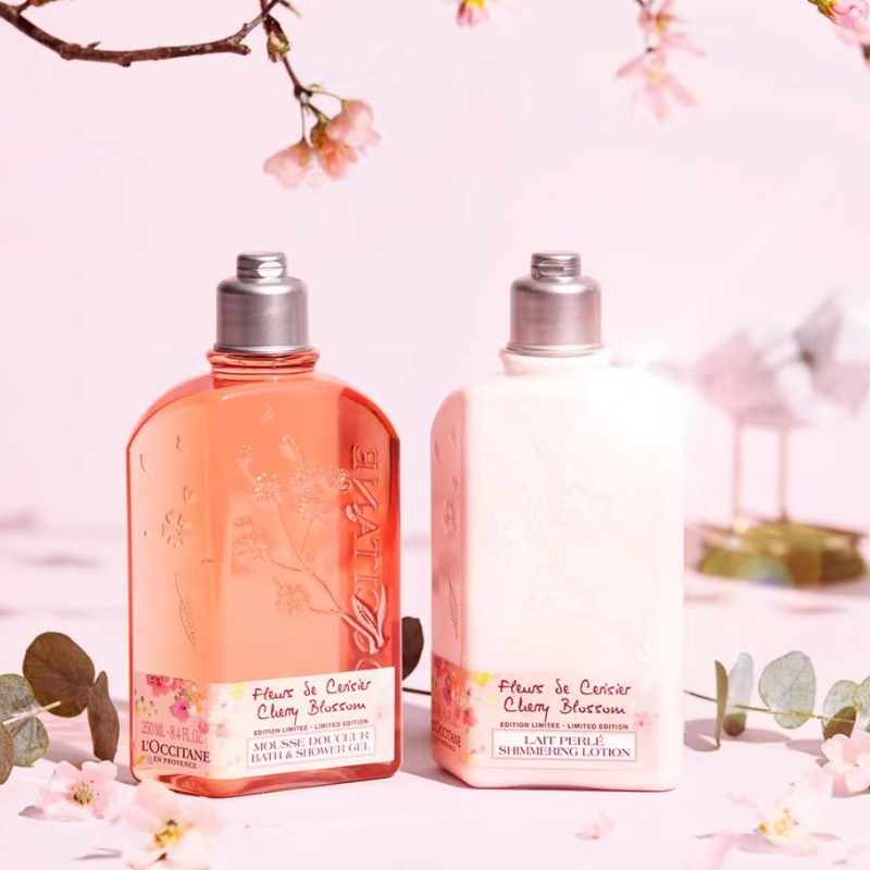  L'Occitane Cherry Blossom Shimmering Lotion