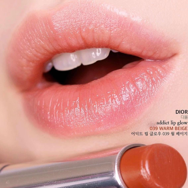 Thumb Dior Addict Lip Glow 