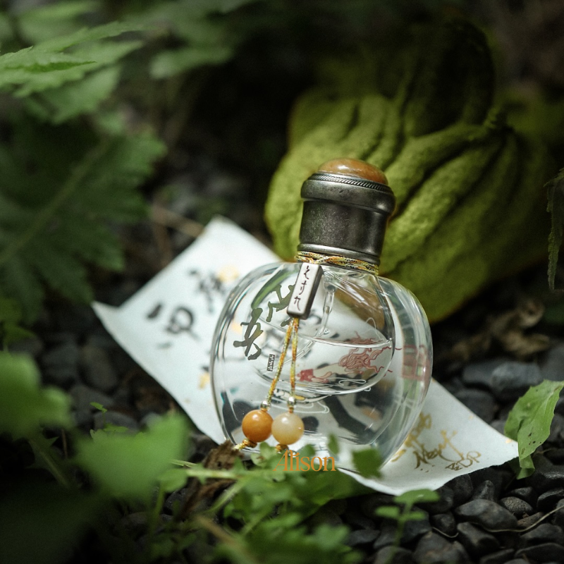SEPT NEUF Lục Ngô