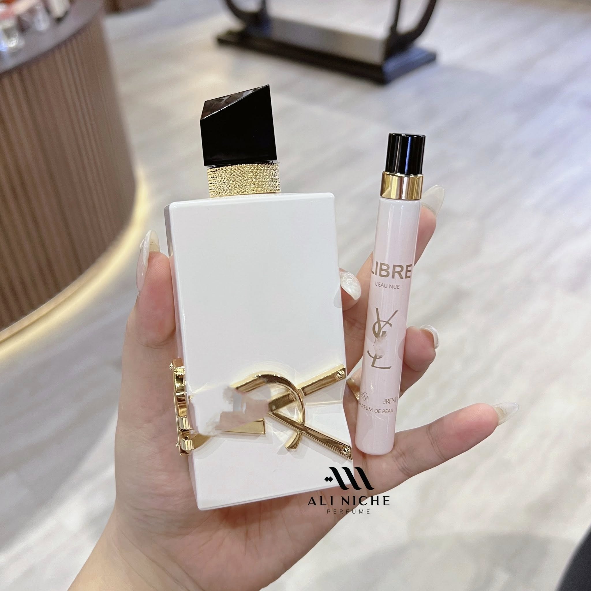 Thumb  YSL Libre L’Eau Nue Parfum De Peau