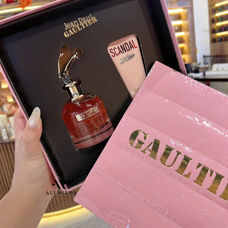 Thumb Set Scandal EDP 80ml + 75ml